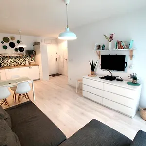 apartament-sloneczny-brzeg-kolobrzeg.kolobrzeghotels.com/